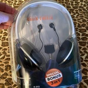 Brain Freeze Stereo Headphones & Earbuds